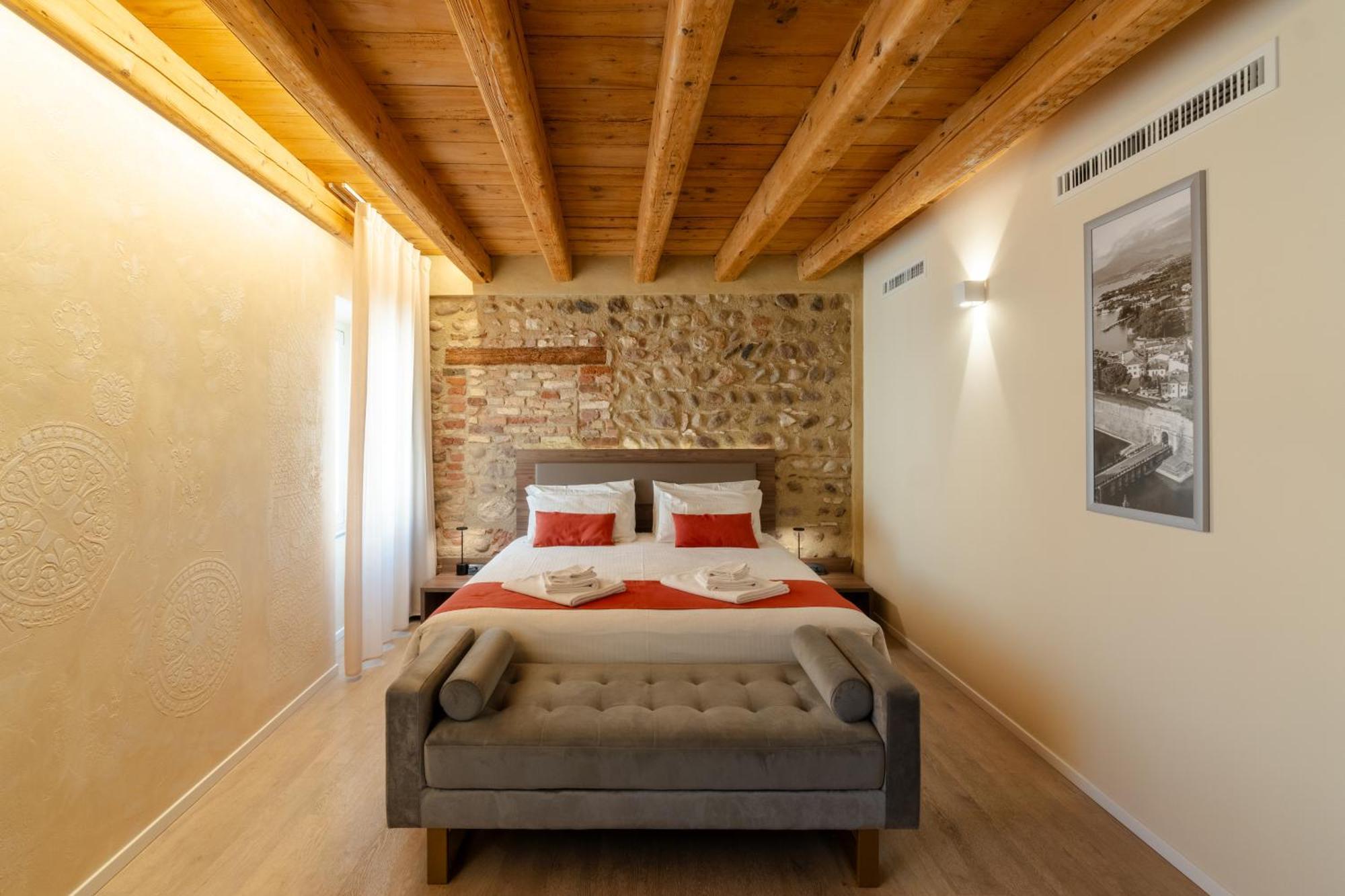 La Casa In Paese Ξενοδοχείο Πεσκιέρα ντελ Γκάρντα Εξωτερικό φωτογραφία