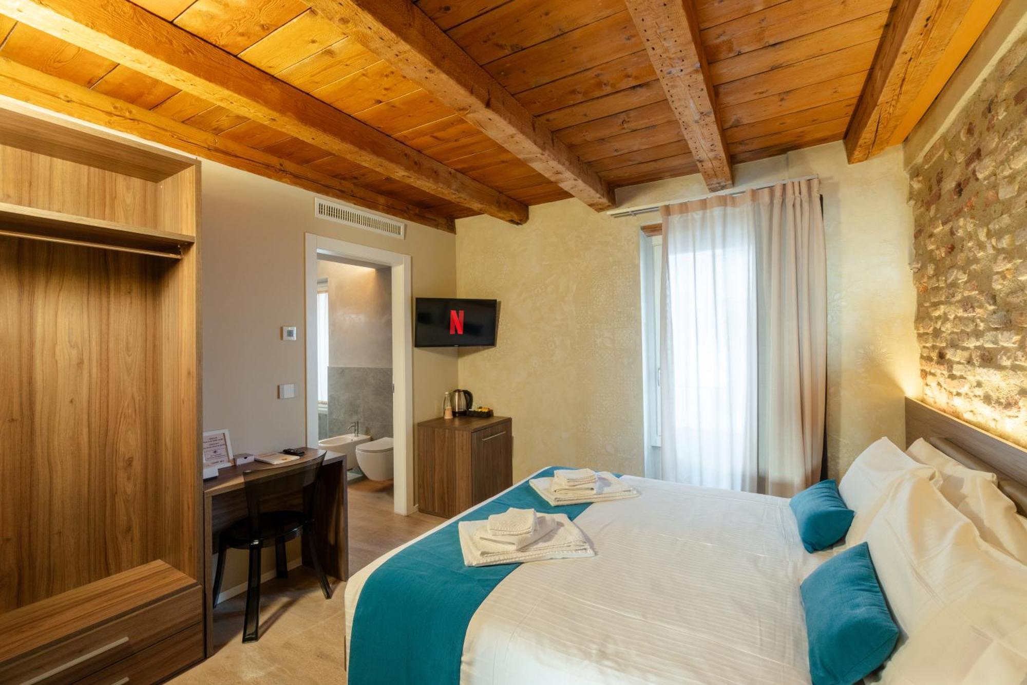 La Casa In Paese Ξενοδοχείο Πεσκιέρα ντελ Γκάρντα Εξωτερικό φωτογραφία