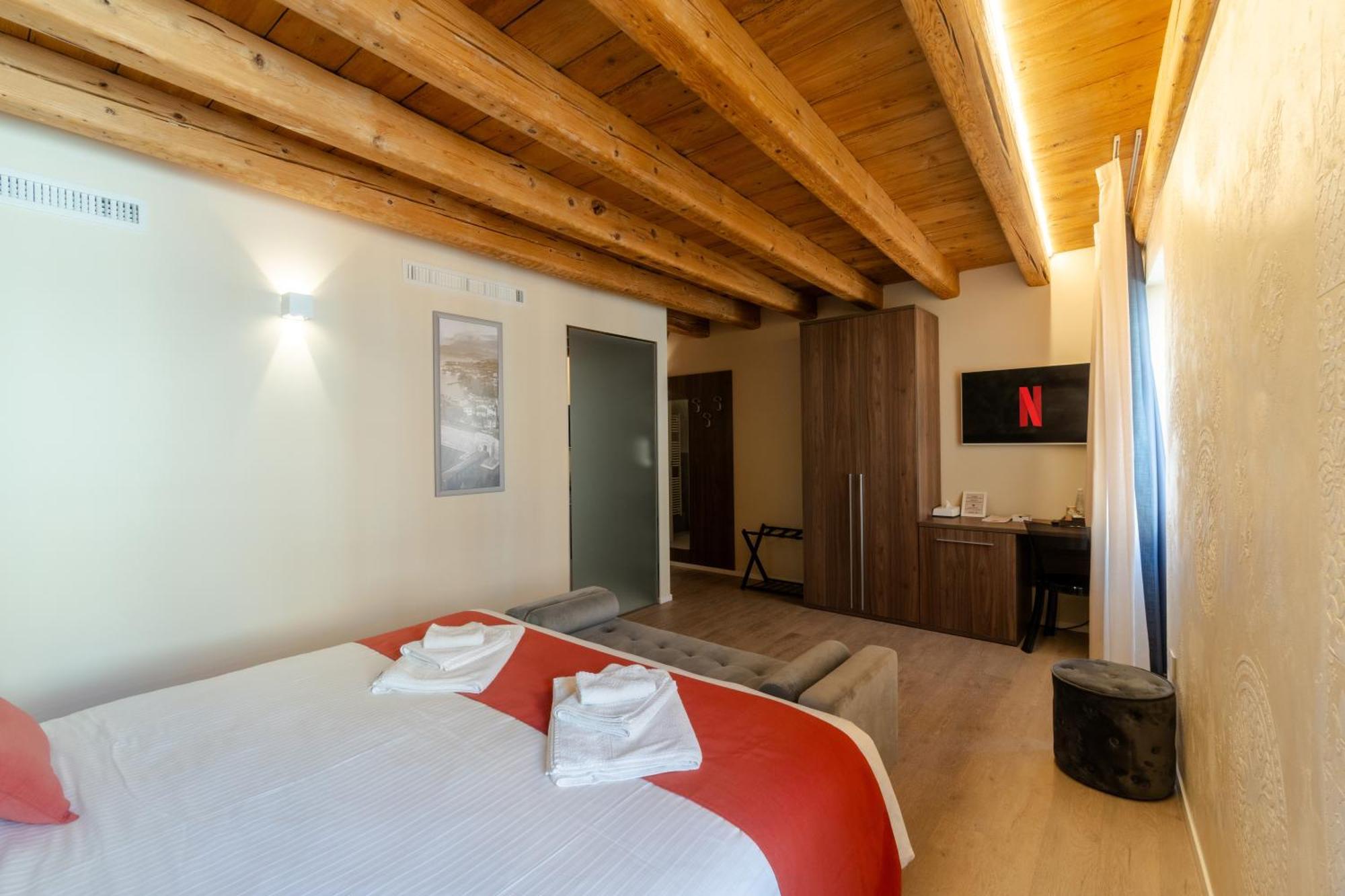 La Casa In Paese Ξενοδοχείο Πεσκιέρα ντελ Γκάρντα Εξωτερικό φωτογραφία